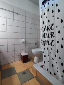A bathroom at Lefkes Apartments