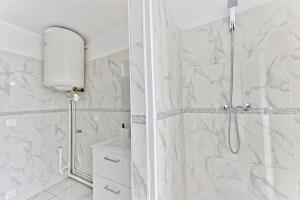 Ванная комната в Appartement moderne et spacieux 2 chambres - Gagny