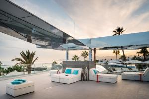Uma área de estar em La Isla y el Mar, Hotel Boutique
