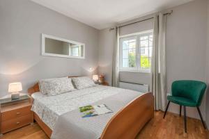 Posteľ alebo postele v izbe v ubytovaní Apartment in Funtana - Istrien 31340