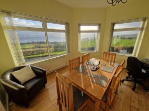 Gallery image of Hillhead's Sea View Escape in Moville