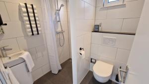 Фотография из галереи WKS39 Bungalow close to lake and sea в городе Весткапелле