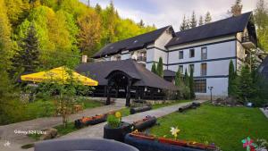 Gallery image of Casa Octavian in Suceviţa +89 photos