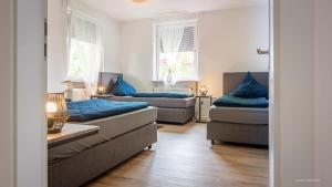 Posezení v ubytování WineDesign Boxspring 8 Pers BASF Nähe Ludwigshafen und Mannheim