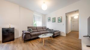 Posezení v ubytování WineDesign Boxspring 8 Pers BASF Nähe Ludwigshafen und Mannheim