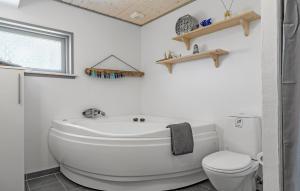 Koupelna v ubytování Holiday Home Bjerregårdsvej X