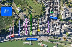 un mapa de una ciudad con calles y edificios en MoselUnion - Haus Burg Chaussee, en Cochem