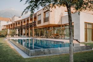 Bazén v ubytovaní VillaVerde Aparthotel alebo v jeho blízkosti