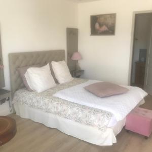 Gallery image of PROCHE MANOIR CAULIERES 2 rue d En Haut in Caulières