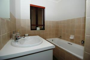 Φωτογραφία από το άλμπουμ του 13 Bella Rosa Apartment σε Durbanville