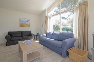 Χώρος καθιστικού στο Vakantiehuis Duynloper - Julianadorp aan Zee +27 φωτογραφίες