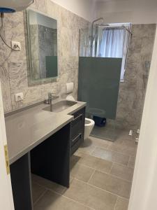 Ένα μπάνιο στο S3 Apartment 2