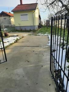 Budova, kde se prázdninový dům nachází