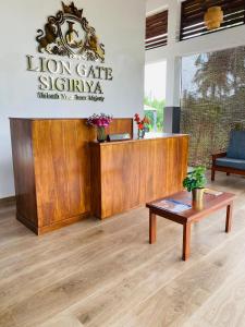 Hall o reception di Lion Gate Hotel Sigiriya