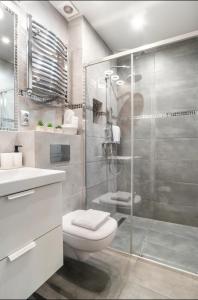 Kúpeľňa v ubytovaní MOKO Apartment II + 29 fotografií