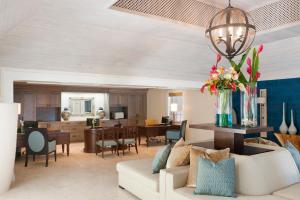 Posezení v ubytování BodyHoliday St Lucia