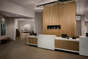 TV a/nebo společenská místnost v ubytování Hyatt Place Denver Cherry Creek
