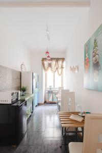 Η κουζίνα ή μικρή κουζίνα στο B&B Ibiscus +21 φωτογραφίες