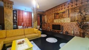 Zona d'estar a Top Shkodra location