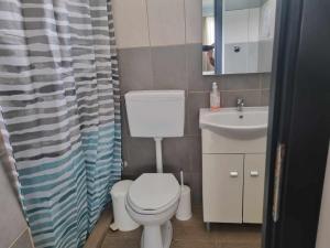 A bathroom at Houses in the Village