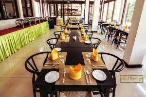 Ristorante o altro punto ristoro di Hotel Randiya Anuradhapura