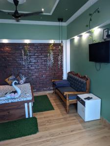 TV a/nebo společenská místnost v ubytování Pravuprasad Homestay