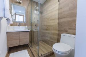 Ένα μπάνιο στο Alba Garden Suite +36 φωτογραφίες