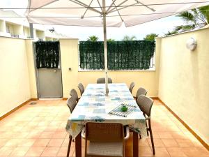 Balkón nebo terasa v ubytování Tenerifeopenhome Townhouse Oasis Fañabe 40