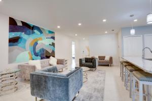 Gallery image of 6 Mi to River Park Marina, Boardwalk Home with Pool in Port Saint Lucie