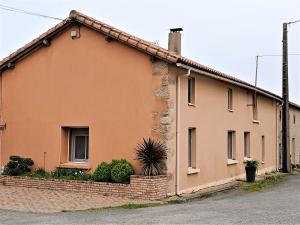 Το κτήριο όπου στεγάζεται  το bed & breakfast
