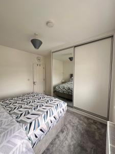 Fotografie z fotogalerie ubytování Room in Limerick with King bed -Home stay v destinaci Limerick