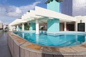 Бассейн в Apart Hotel Brasil Tropical Meireles - By Ideal Trip или поблизости