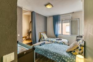Posteľ alebo postele v izbe v ubytovaní La petite venise Empuriabrava Solarium Vue Mer, 2 Terrasses Clim Parking free Oc keys