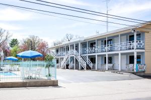 Φωτογραφία από το άλμπουμ του Starlite Motel σε Wisconsin Dells +51 φωτογραφίες