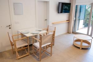 Gallery image of Ses Salines Apartments Sa Cubeta in Fornells