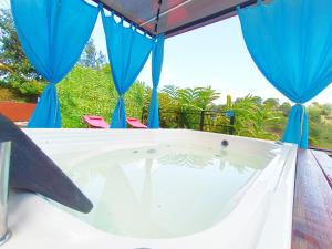 Bassein majutusasutuses Glamping The Mountain või selle lähedal