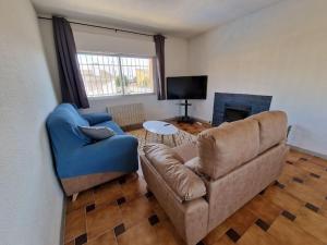 Μια τηλεόραση ή/και κέντρο ψυχαγωγίας στο Primera planta completa, El Álamo