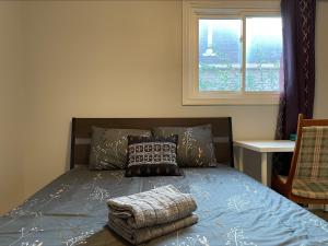 Gallery image of Fast internet free parking laundry and cooking nice home in Barrie