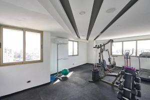 Fitnesscentret og/eller fitnessfaciliteterne på Espectacular view 1 bedroom APT