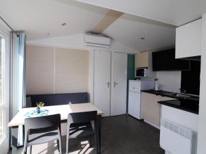 Kuchyň nebo kuchyňský kout v ubytování Mobile Home an der Drau