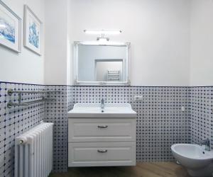 Koupelna v ubytování Lollo House Borgo Opifici + 37 fotografií