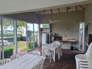 Virtuvė arba virtuvėlė apgyvendinimo įstaigoje Posada Via Verde