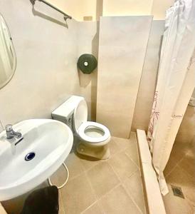 Ванная комната в Fuente Hotel de Cebu