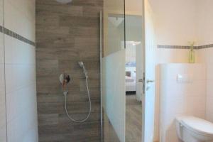 Et badeværelse på Fischerhaus Classic 301 + 7 billeder