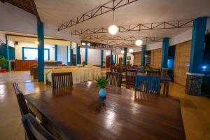 Restoran atau tempat lain untuk makan di Margo Utomo Hill View Resort