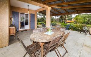 Κήπος έξω από το Cozy Home In Cognocoli Monticchi