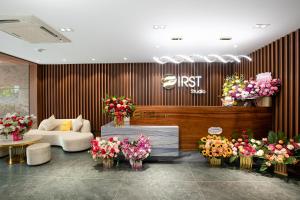 Зона вітальні в FIRST Studio Hotel Da Nang