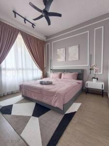 Ένα ή περισσότερα κρεβάτια σε δωμάτιο στο The Family Troika - 1 Bedroom -