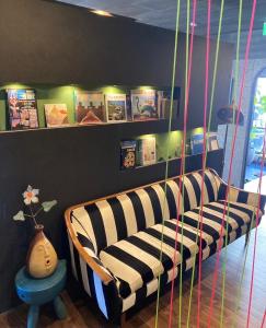 Area soggiorno di ＩＲＡＧＯ　ＡＲＴ　 ＨＯＴＥＬ 　THECAPE
