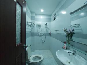 Un baño de Northern hostel 2 - Bui Vien Walking Street 72 fotos más